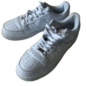 Men’s Nike Air Force 1 White Low Top Sneakers Size 10
